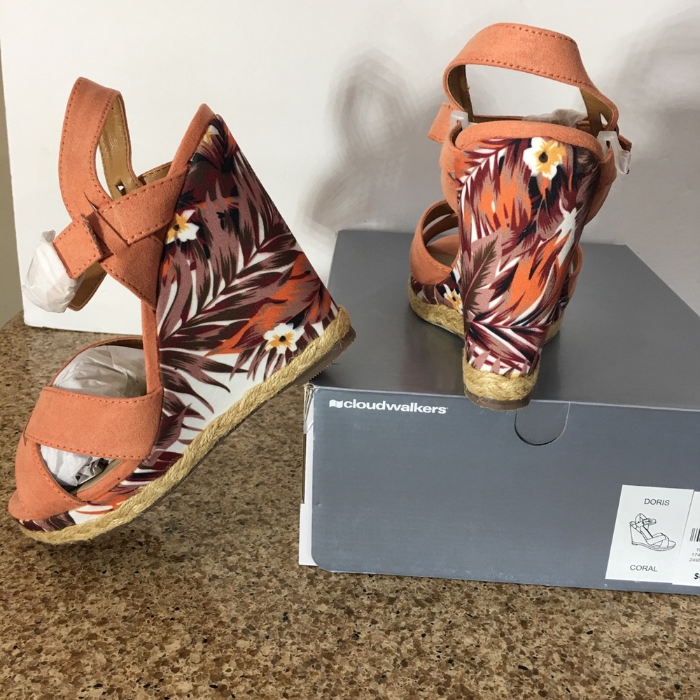 New Cloudwalker Tropical Faux Suede Wedge